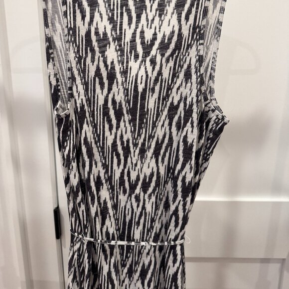 Soft Joie Ikat Print Maxi Dress - Picture 5 of 7